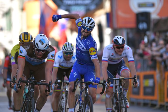 Julian Alaphilippe won Milaan-Sanremo vorig jaar.