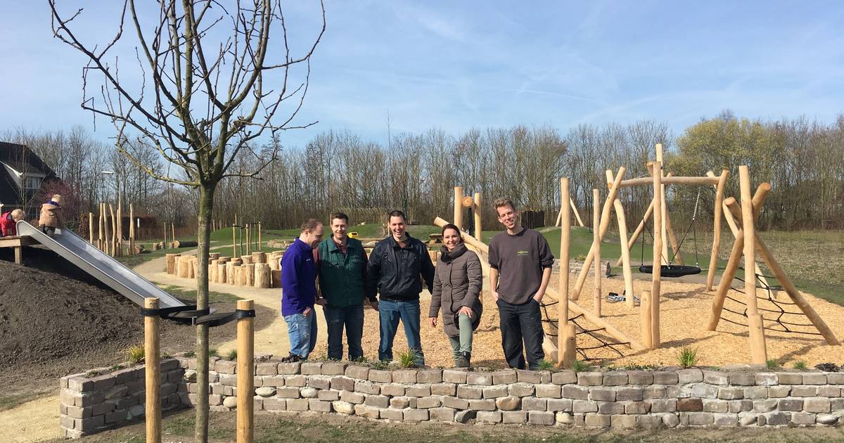Polderdorp Espel opent natuurlijke speeltuin
