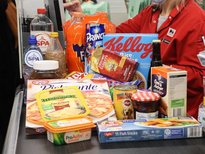 Winkelkar wordt in januari nog duurder: in deze supermarkten zullen prijzen het hardst stijgen