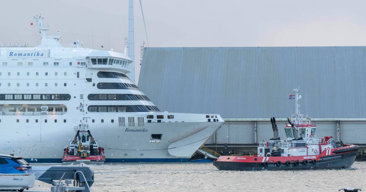 Ferge løsnet fra kai på grunn av vindkast i Eemshaven, flere fartøy skadet |  interiør