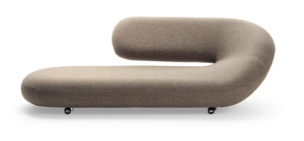 Sofa 'Cleopatra'. Model C248 van Artifort, ontwerp Geoffrey Harcourt. Beeld Artifort