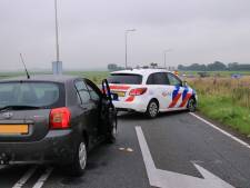 Betrapte inbrekers stelen auto van bewoners in Ede; politie beëindigt achtervolging door ze te rammen op A28