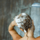 Dit is het verschil tussen shampoo en douchegels voor mannen en vrouwen
