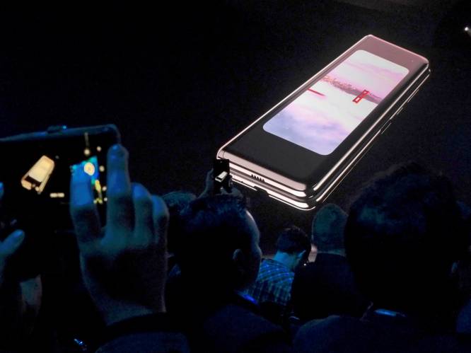 Herontworpen opvouwbare Galaxy Fold van Samsung wordt gelanceerd in september