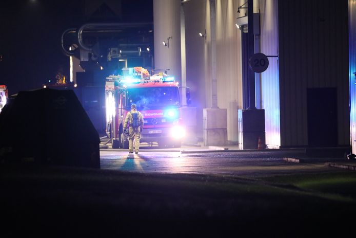 Brand bij koffie Rombouts in Aartselaar: drie personen afgevoerd naar ...