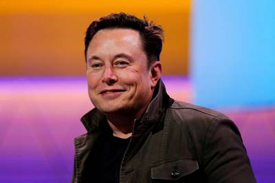 Sur le point de boucler le rachat de Twitter, Elon Musk se rebaptise 