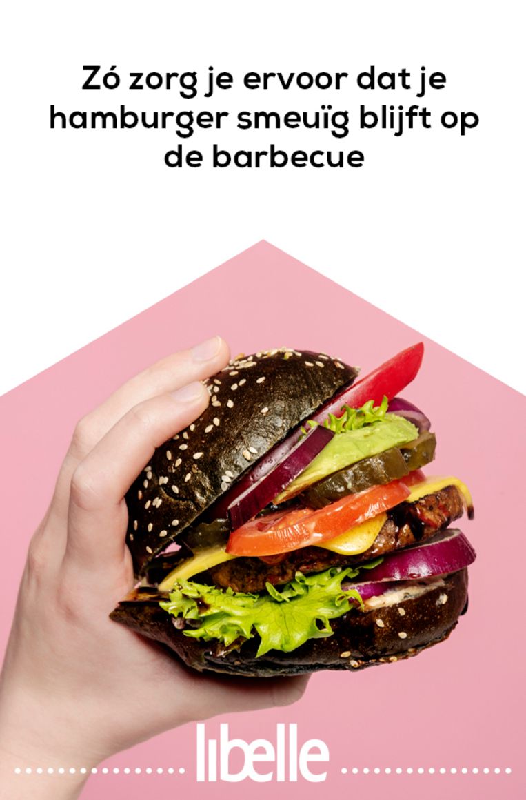 Zó zorg je ervoor dat je hamburger smeuïg blijft op de barbecue Beeld Getty Images