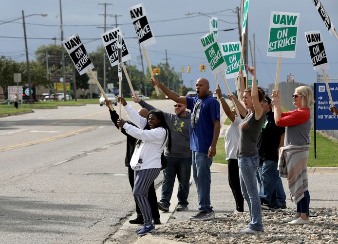 De werknemers van General Motors staken.