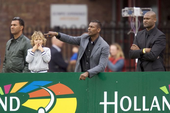 Ruud Gullit met zoon Maxim, Aaron Winter en Winston Bogarde.