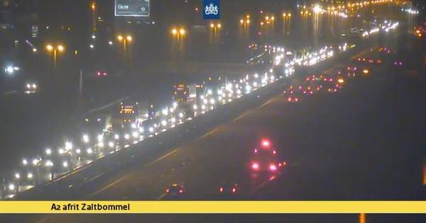 Vroege file op A2 bij Waardenburg na ongeluk