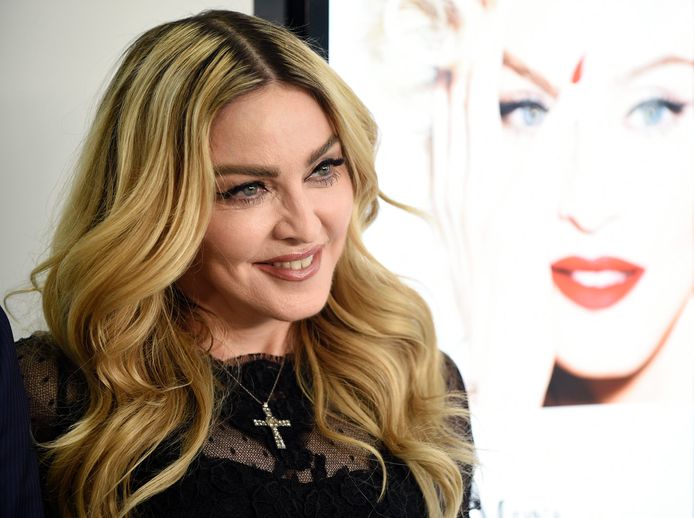 Madonna was in het kader van haar Madame X-tournee in The Palladium in Londen, maar overschreed volgens het theater haar 'avondklok'.