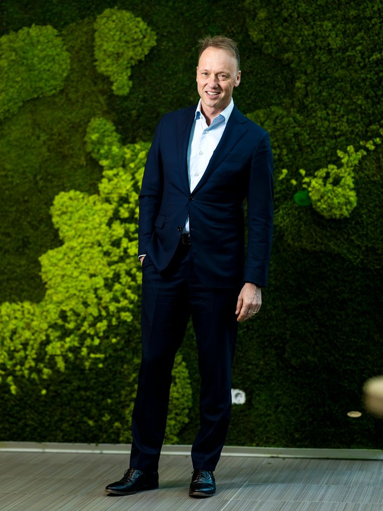 Hein schumacher vindt plantaardige kaas ‘niet weg te hakken’. Beeld Jiri Büller / de Volkskrant