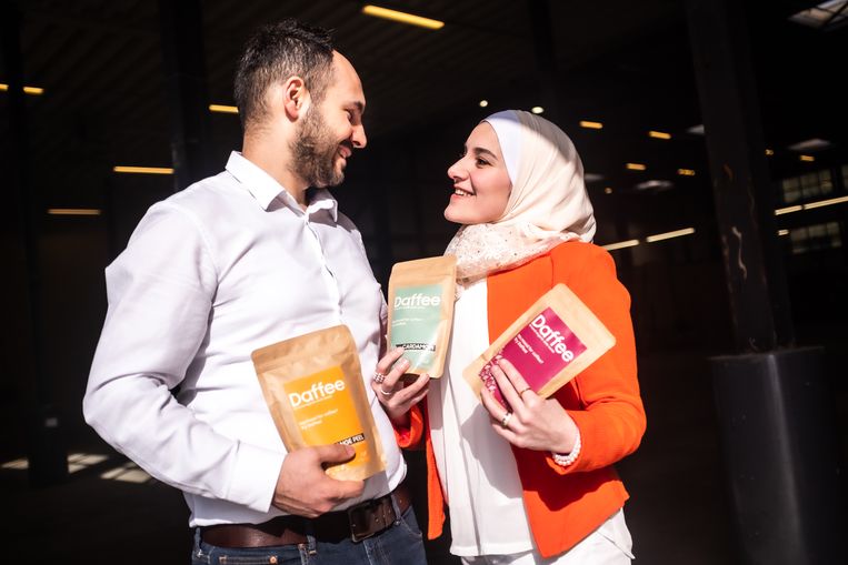 De Syrische Rahaf Al Lymoni en haar man Tamim Kbar.  Beeld Joris van Gennip