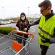 Hoogleraar: winkelwagentjes ontsmetten is waarschijnlijk zinloos