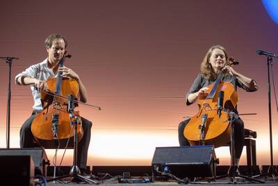 Berlijnse celloduo Deep Strings bij Kunst in het Kerkje