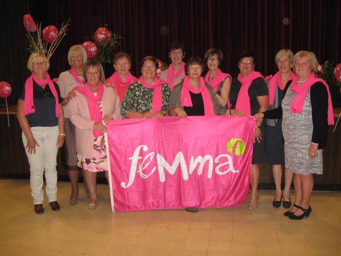 Leden van Femma Sterrebeek. Alle werknemers van de Belgische vrouwenvereniging schakelen in 2019 over op een werkweek van 30 uur.