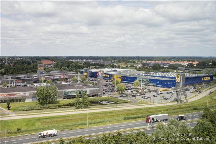 Intersport nog jaren in Hengelo Hengelo AD