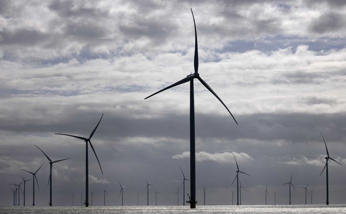 Windmolens op het IJsselmeer.