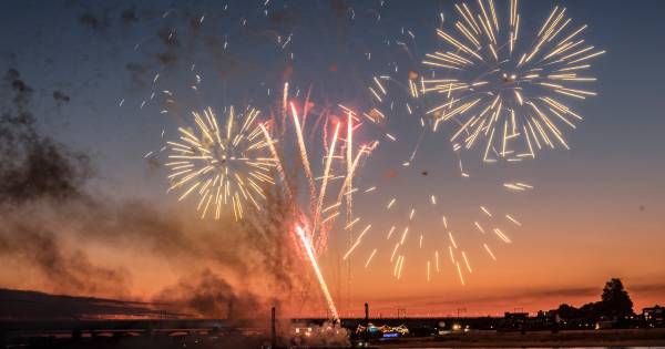 Mag Je Nog Vuurwerk Kopen Komt Er Een Centrale Show Vijf Vragen Over Het Nijmeegse Vuurwerkverbod Nijmegen E O Gelderlander Nl
