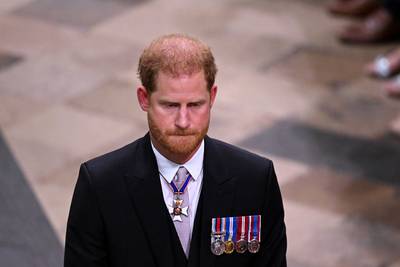 “Het is de koninklijke familie die zal gaan bepalen hoe het nu verder moet”: royalty-expert Mario Danneels over het blitzbezoek van prins Harry