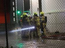 Brand breekt uit in koelingsloods van logistiekbedrijf in Oss, vuur onder controle