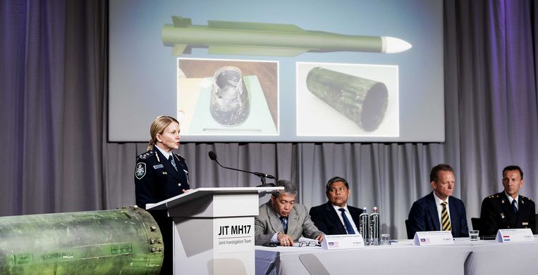 Jennifer Hurst, een Australisch lid van het JIT, dat onderzoek doet naar de crash van vlucht MH17, tijdens een update over de resultaten, 24 mei 2018. Beeld ANP