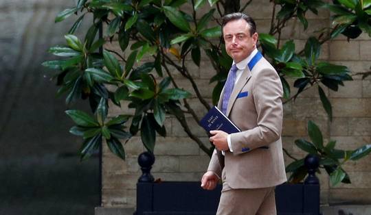 Bart De Wever gaat koning ontslag als formateur aanbieden • Mislukking ‘niet definitief’ volgens Bouchez: ‘Hoofd koel houden’