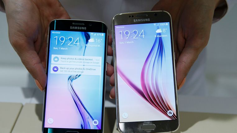 De nieuwe Samsungs worden getoond in Barcelona. Beeld REUTERS