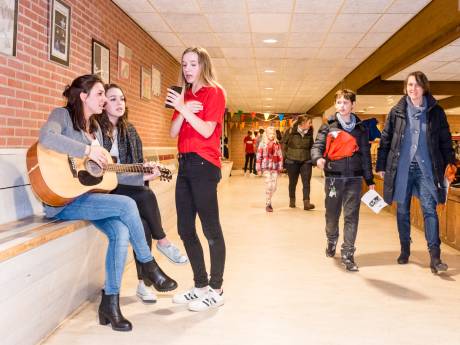 Op zoek naar de juiste middelbare school voor je kind? Met deze 5 tips ga je de keuzestress te lijf 