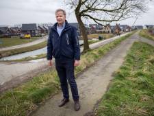 Nieuw wandelpad over de dijk vernoemd naar Numansdorper die stoomtram naar regio haalde
