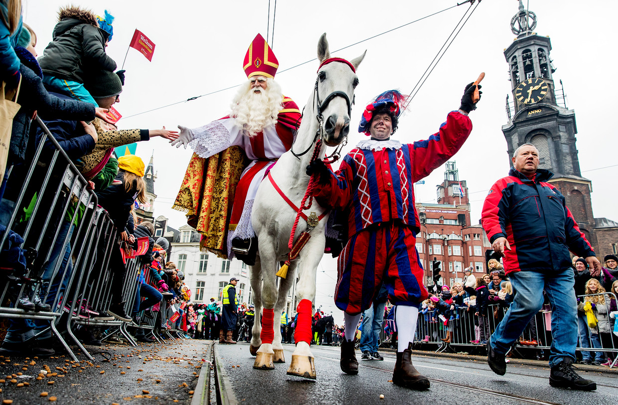 Er Knapte Iets Zo Ging Het Mis Met De Stichting Sinterklaas In Amsterdam Het Parool