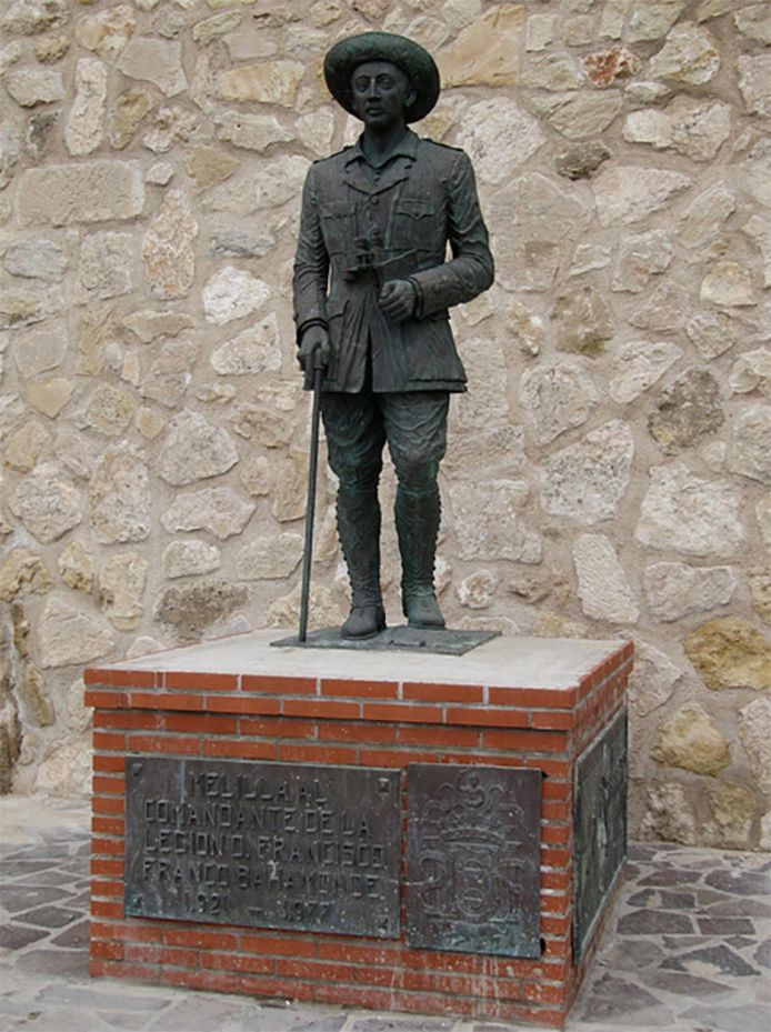 In de Spaanse enclave Melilla staat nog een standbeeld van Franco.