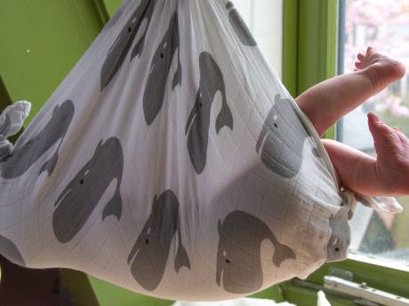 Bang dat je je baby iets aandoet? ‘Dat heet intrusie en is vrij normaal’