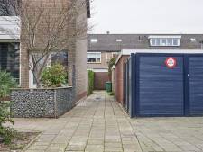 Man (71) die werd mishandeld bij woninginbraak in Willemstad zwaargewond in ziekenhuis