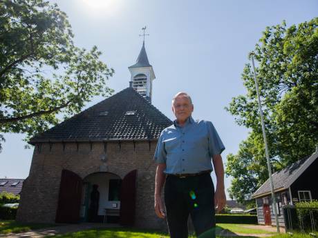 Zomerexpositie in Waterlandkerkje: ‘Kunst moet schuren. Daarmee leer je iets over jezelf’
