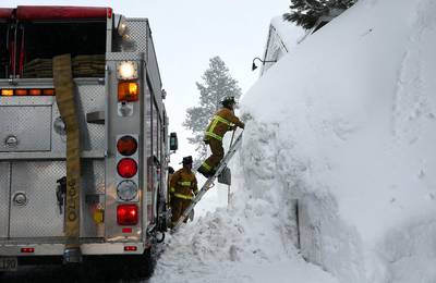VS kampen nog steeds met sneeuw, stormen en overstromingen: half miljoen huizen zonder stroom