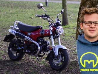 Onze motorexpert reed met de Honda Dax ST125: “Het lage verbruik en nostalgische vibes zijn grote troeven, maar die prijs...”
