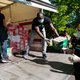 Dringen voor de voedselbank in de Parijse banlieue: ‘Voor veel mensen is alles ingestort’