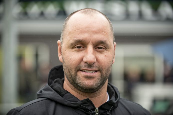 Ricky van den Bergh vertrok direct na de 12-0 nederlaag tegen Berkel als trainer van Wateringse Veld Kranenburg.