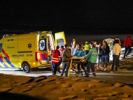 Grote vechtpartij op strand Bloemendaal, negen gewonden 