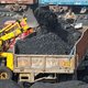Investeringen in schone energie trekken aan, maar het gebruik van steenkool is hardnekkig