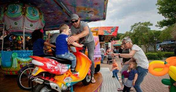 Kleine kermis heeft het moeilijk in de Peelregio: ‘Ieder jaar verdwijnen er dertig dorpskermissen’