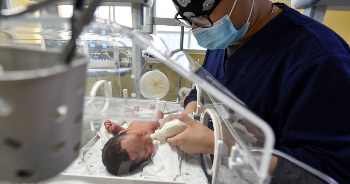 La crescita della popolazione cinese rallenta al livello più basso dagli anni ’70 |  all’estero