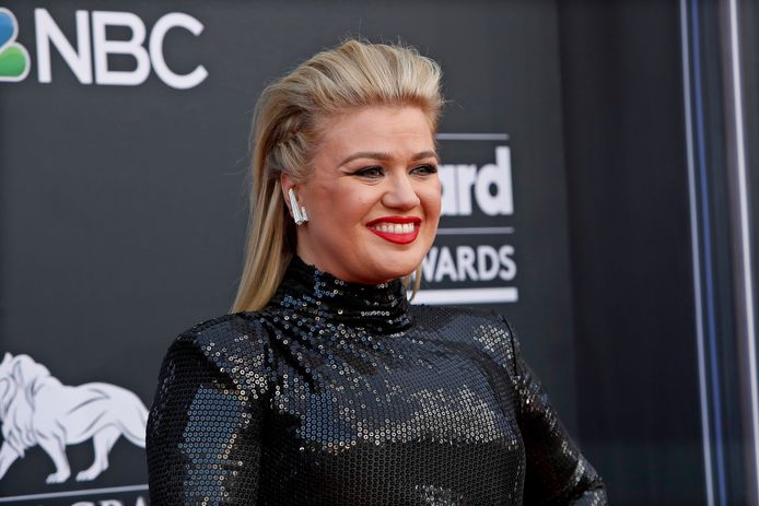 Kelly Clarkson.