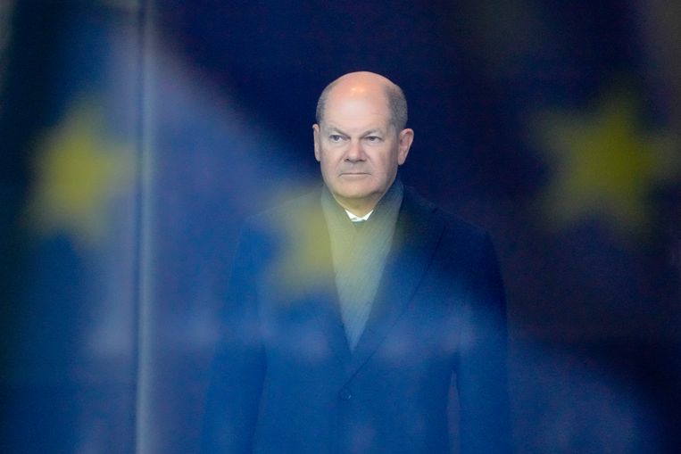 Olaf Scholz in de kanselarij in Berlijn. Beeld AP