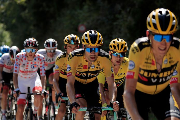 Tom Dumoulin in het peloton.