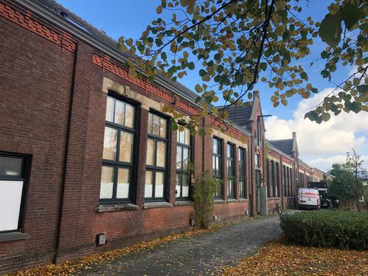 compromis Defilé Een zin Oude school Schoolstraat/Hemelrijken in Eindhoven nog niet te koop |  Eindhoven | ed.nl