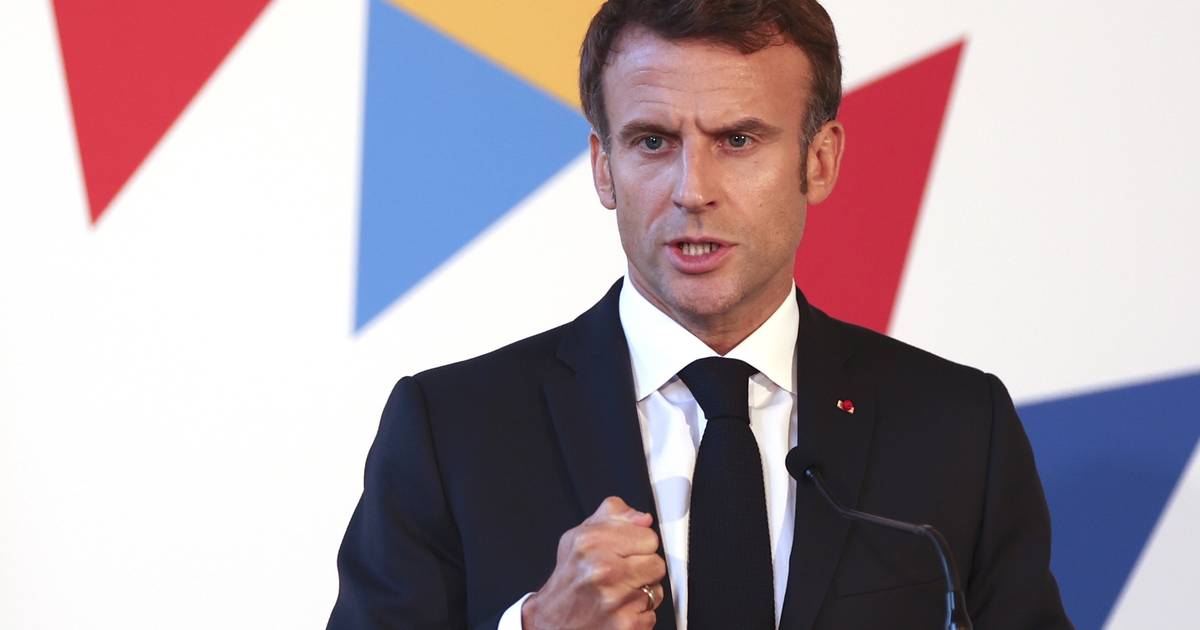 Macron ne veut pas paniquer en France à propos des pénuries de carburant dans les stations-service |  À l’étranger