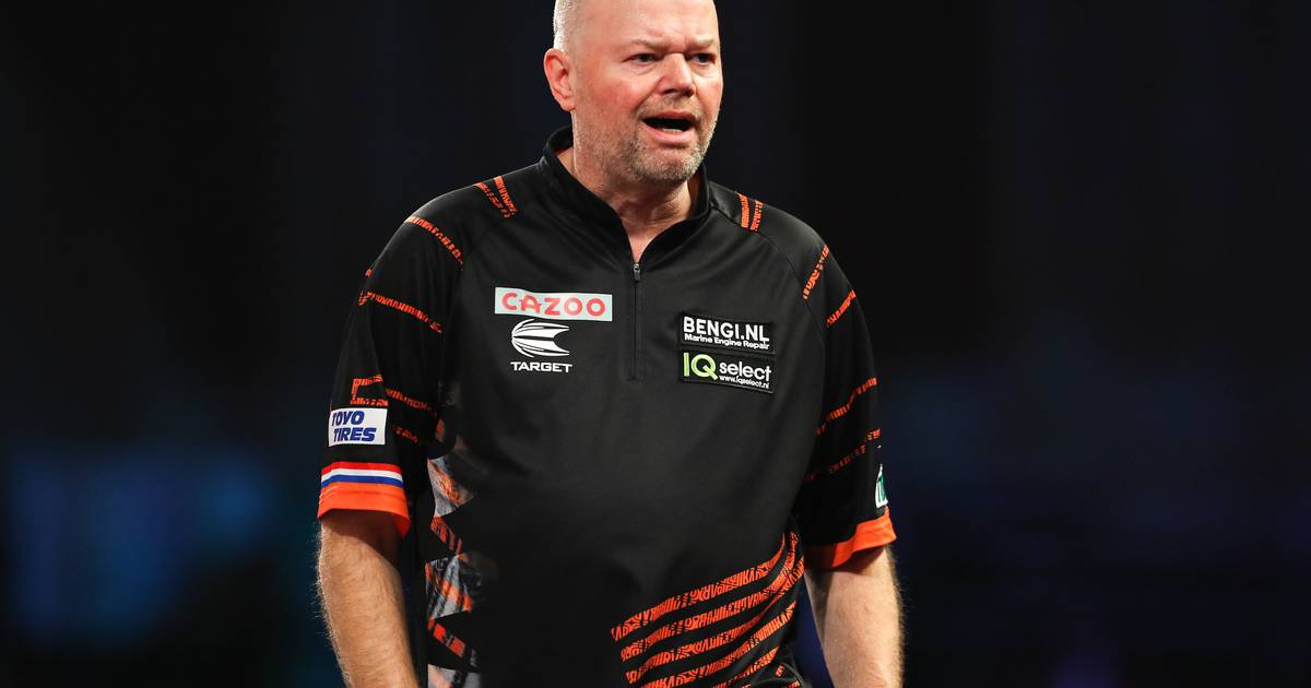 Raymond van Barneveld provides spectacle in nerve-racking duel with Ian White in Munich |  Sport