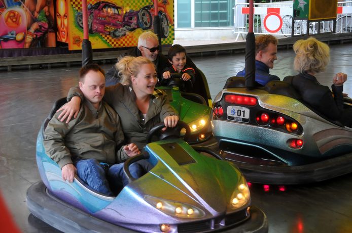 Op talloze plekken wordt tijdens de kermis een prikkelarm moment ingesteld zodat mensen die moeite hebben met alle harde muziek en flikkerende lichten ook kunnen genieten van de kermis, zoals hier tijdens de kermis in Dordrecht.